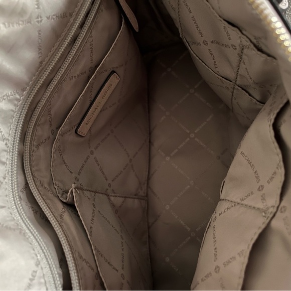 Micheal Kors crossbody bag pink - Picture 6 of 8